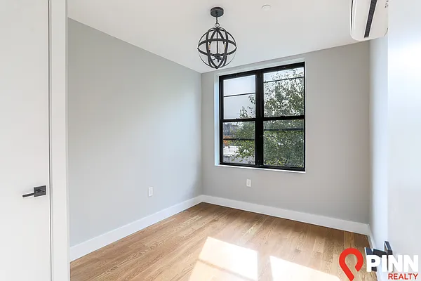 Rented by Pinn Realty | media 15