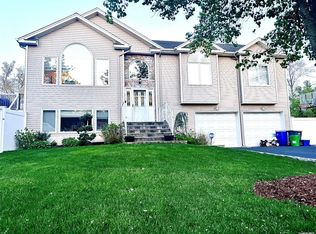 2 Stern Pl, Congers, NY 10920