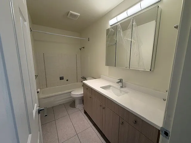 615 Colborne St — Photo 9