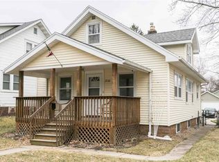 2136 C St SW, Cedar Rapids, IA 52404