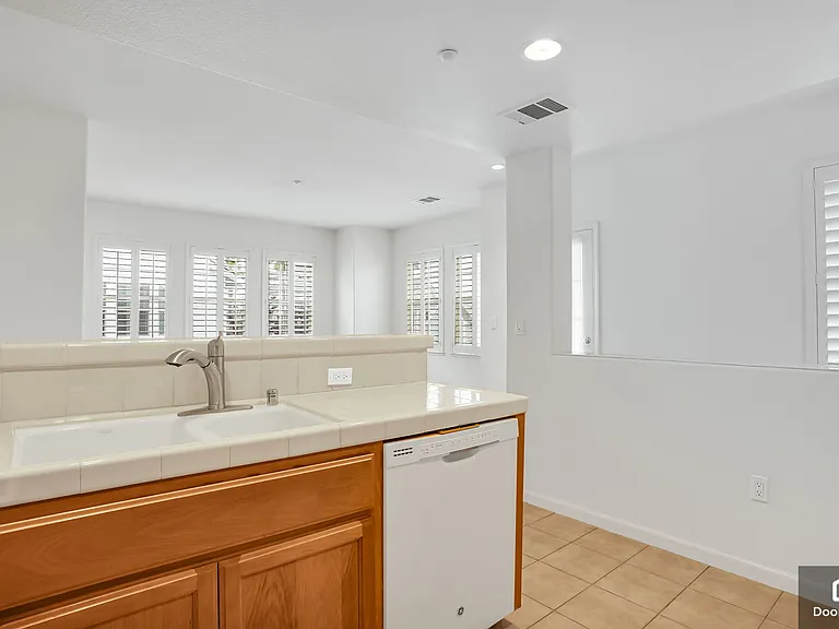 1604 Northshore Dr — Photo 11