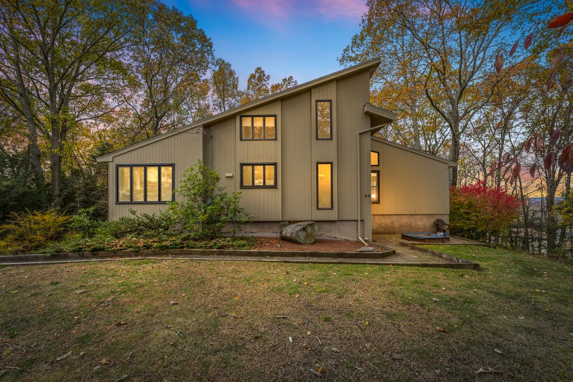 next background image