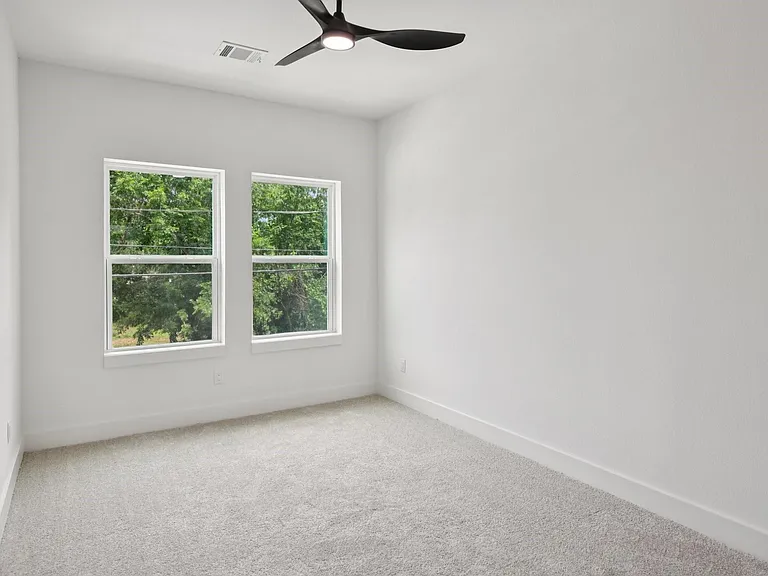 6808 Madrid St — Photo 36