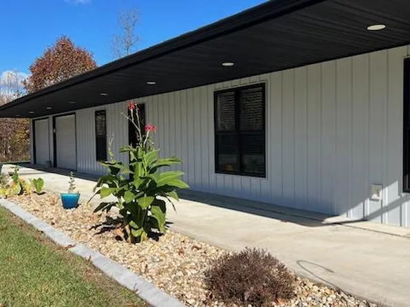 217 Hatten Rd, Jackson, OH 45640