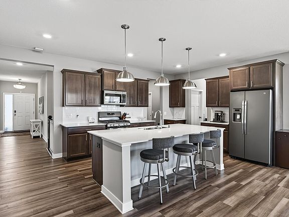3rd image of 6029 Idsen Ave S
