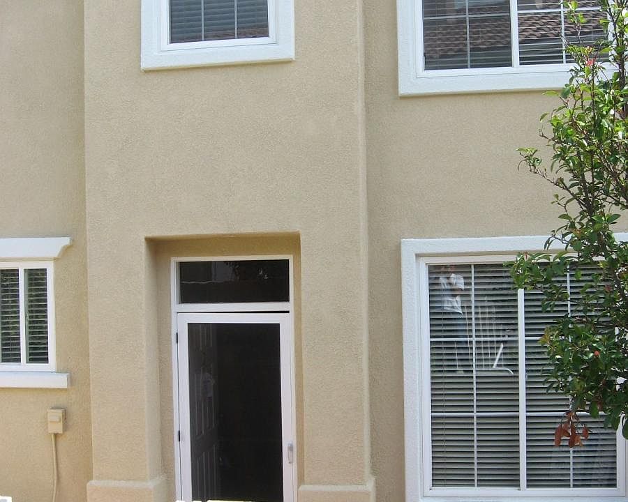 Townhouse Front