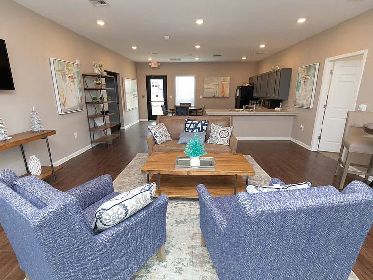 Highland Terrace I — Photo 15