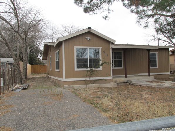 434 S Farrar, Uvalde, TX 78801