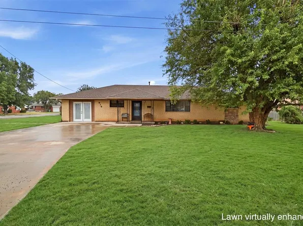 916 N Byers Ave, Mangum, OK 73554