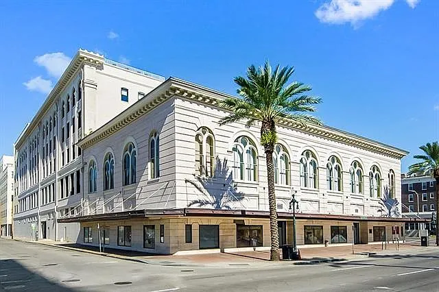 Building Photo - 1201 Canal St #358