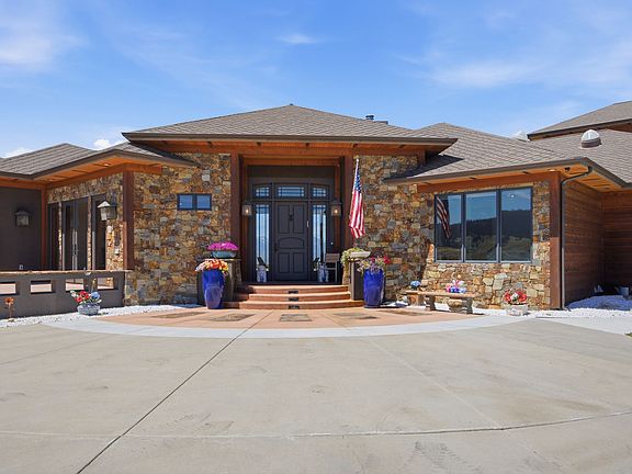 5th image of 555 Skyfire Dr