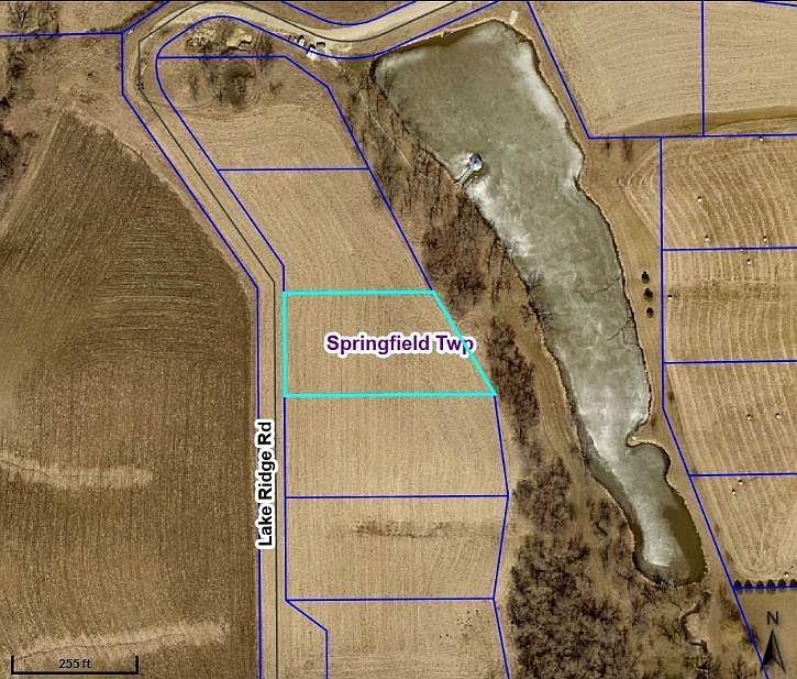 2nd image of Lake Ridge Rd