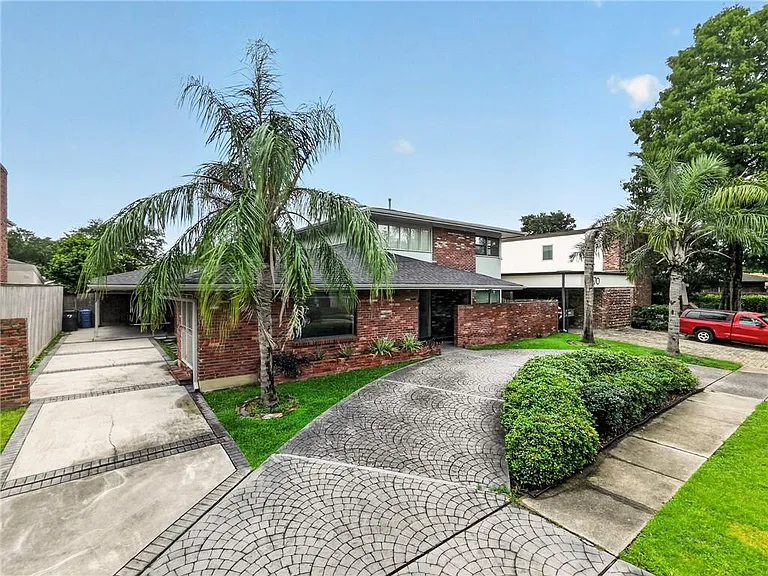 5566 Jacquelyn Ct — Photo 2