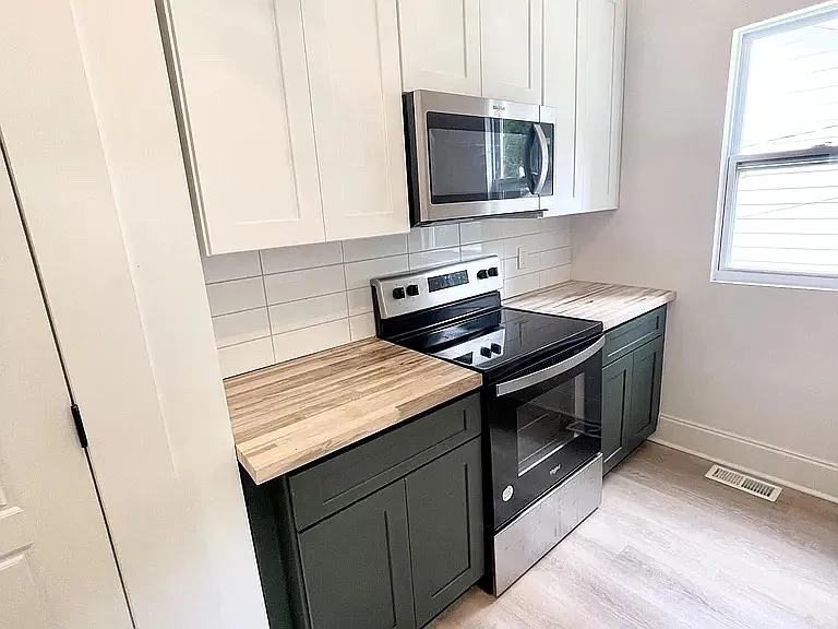 1709 E Glenwood Ave — Photo 9