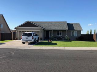 713 7th Ave NE, Ephrata, WA 98823