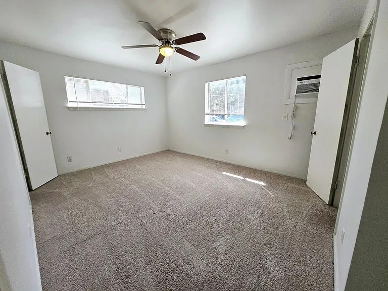 5727 McCommas Blvd — Photo 11