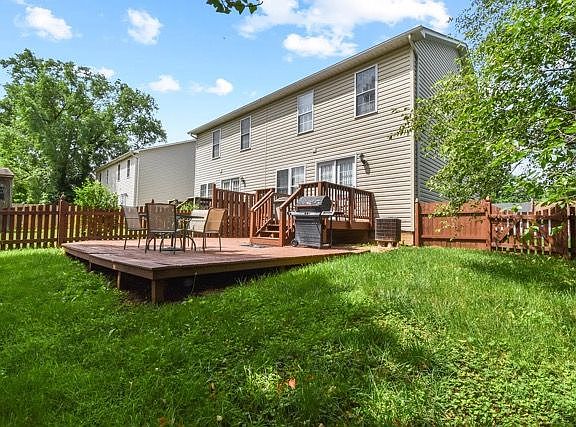 4th image of 330 Ritenour St