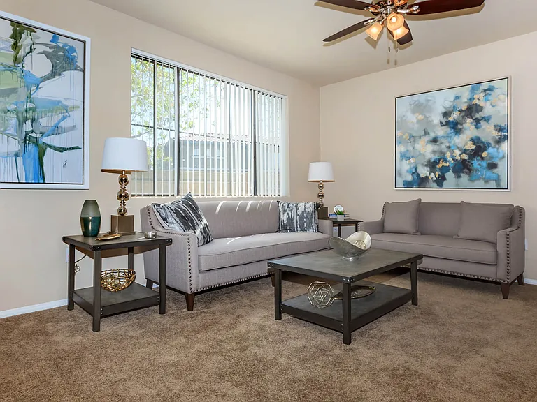 2b2 1182 SQFT 2 Bed 2 Bath