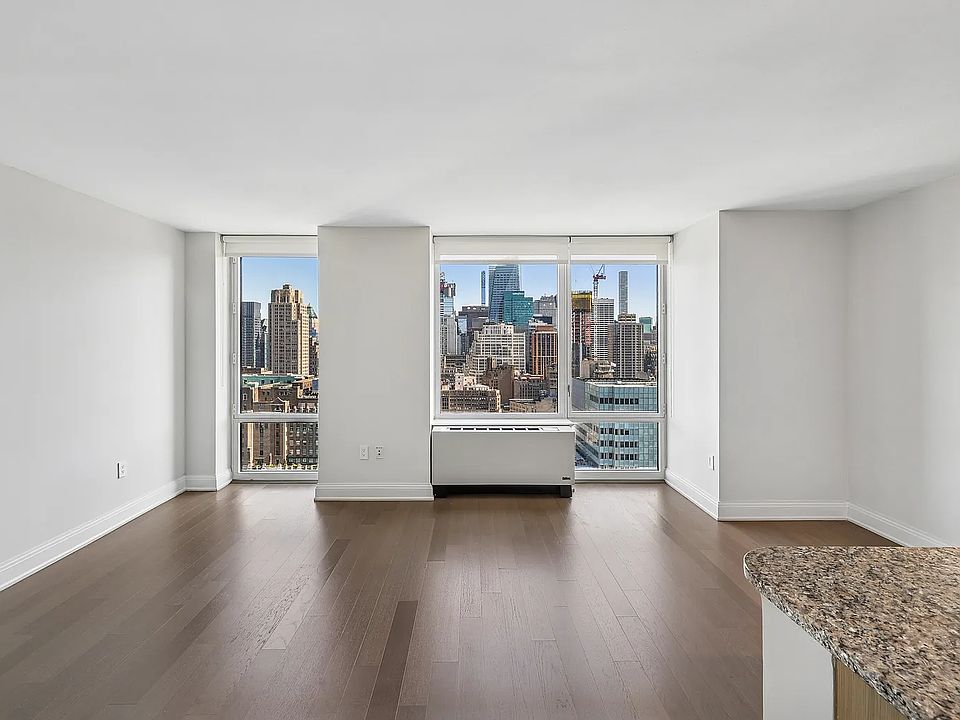 1st image of 125 W 31st St APT 37F