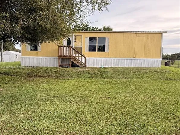 428 Avenue D, Moore Haven, FL 33471