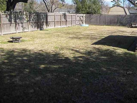 5th image of 1111 S 15th St