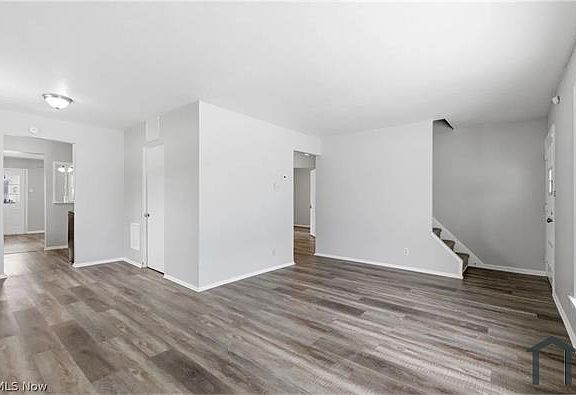 2nd image of 27190 Zeman Ave