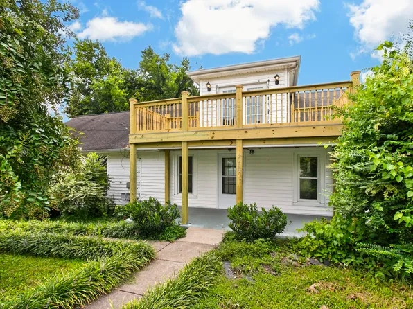 3008 Lakeshore Dr, Old Hickory, TN 37138