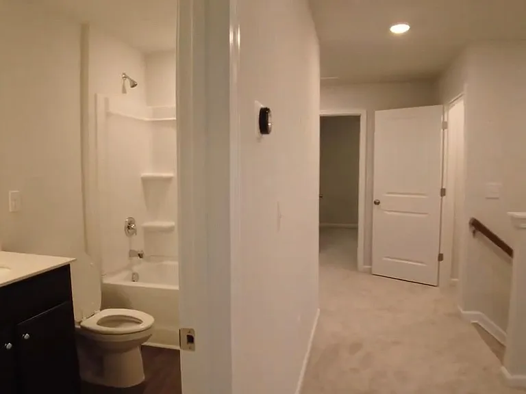 806 McKenzie Park Ter — Photo 19