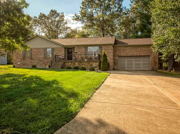 1502 Bryan Dr, Marion, IL 62959