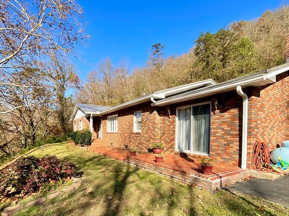 160 Yellow Hill Spur, Elkhorn City, KY 41522