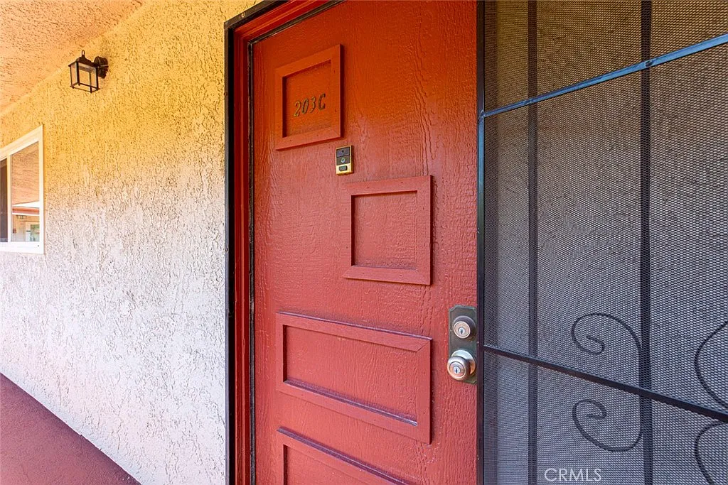 2 bed, 914 sqft, $2,800 — Photo 2
