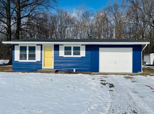 2838 W Mercer Dr, Pendleton, IN 46064