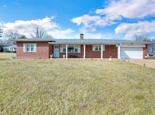 2797 Sedan Dr, Saint Louis, MO