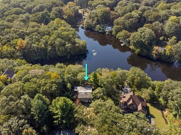 43 East Shore Drive, Clinton, CT 06413