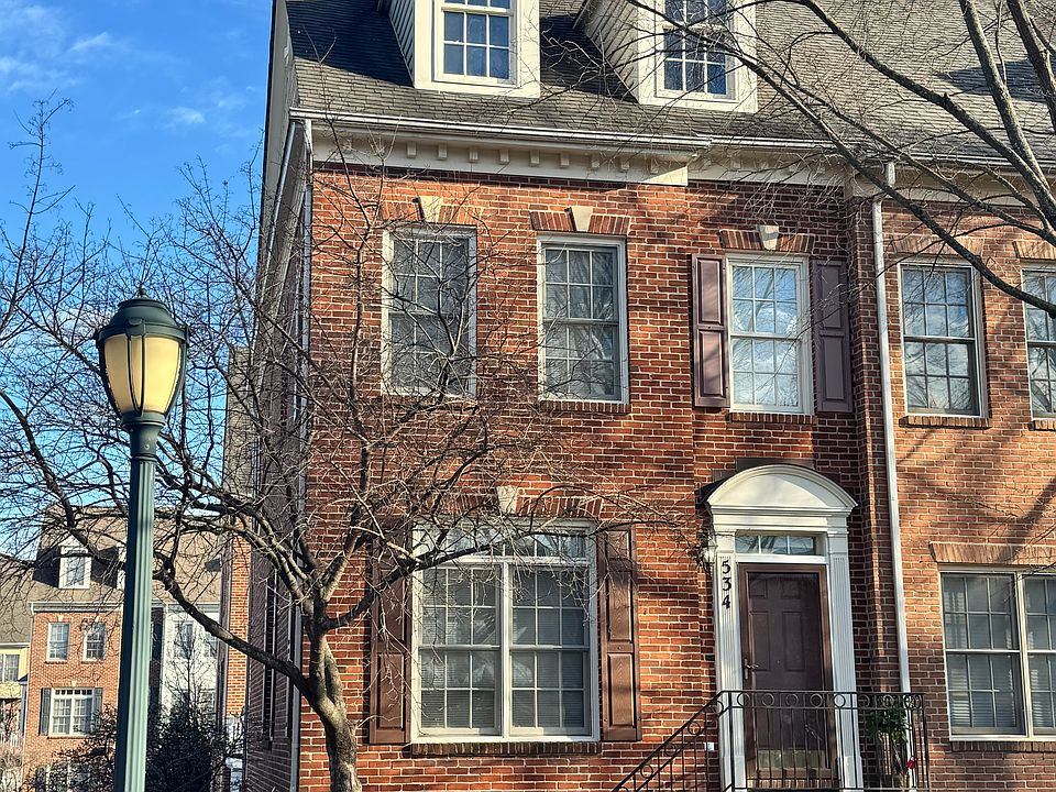 1st image of 534 Fallsgrove Dr