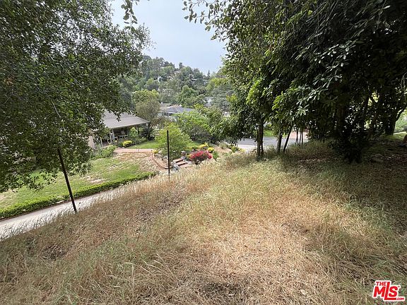 5th image of 1457 Cheviotdale Dr