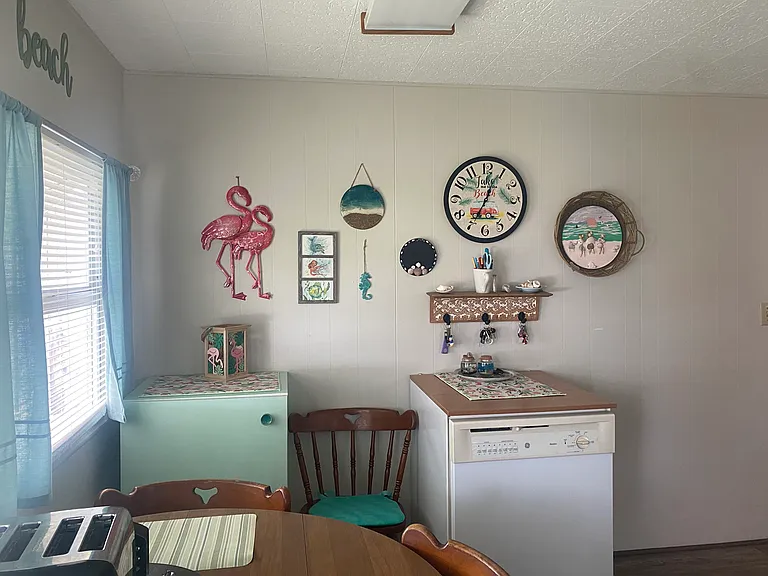 738 S Green Cir — Photo 11