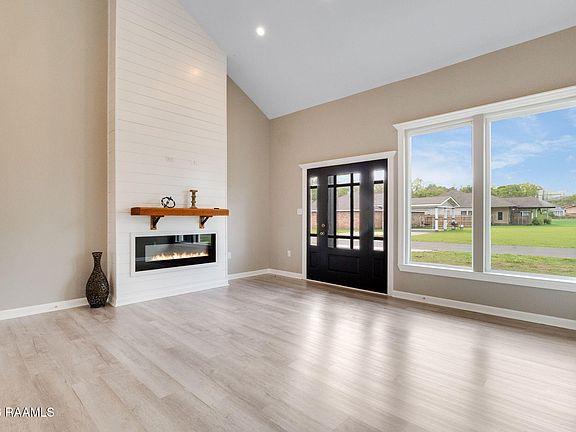 2nd image of 245 Compress Rd