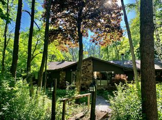 12231 N River Rd, Mequon, WI 53092