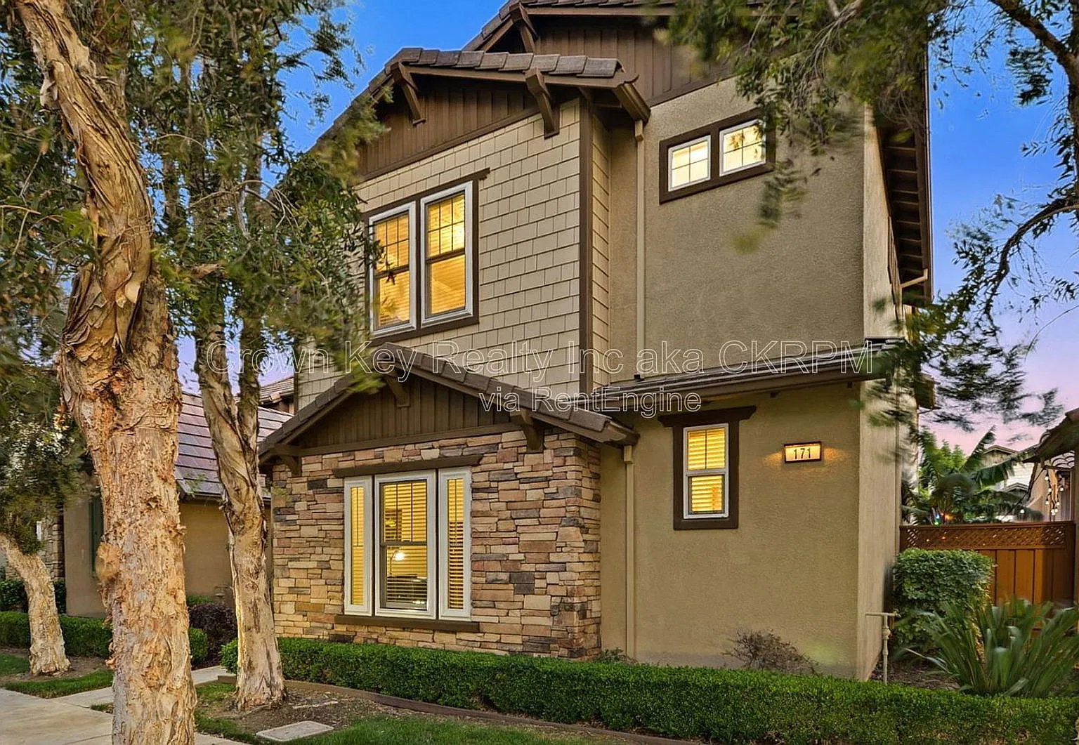 4 bed, 3.0 bath, 2236 sqft, $3,300 — Photo 1