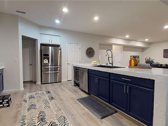 3rd image of 2021 Harrison Dr