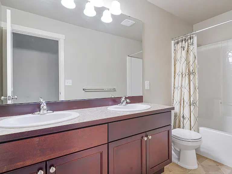 23013 44th Dr SE — Photo 10