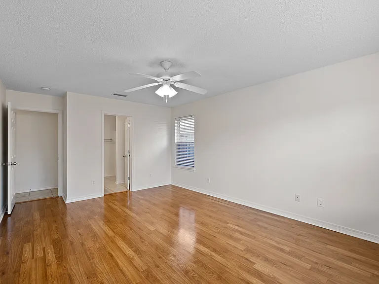 157 Cypress Ln — Photo 13