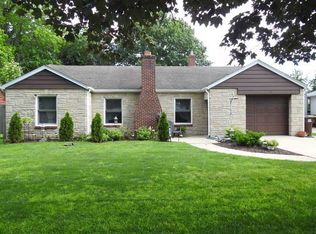 619 Loves Park Dr, Loves Park, IL 61111
