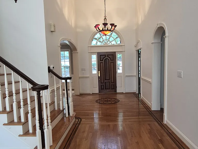 4413 Turnberry Cir — Photo 3