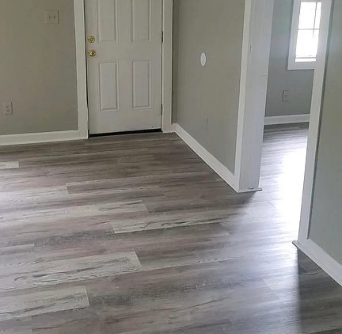 3 bed, 1.5 bath, 1032 sqft, $1,275 — Photo 4