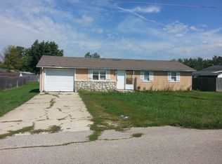 711 South St, Parker City, IN 47368