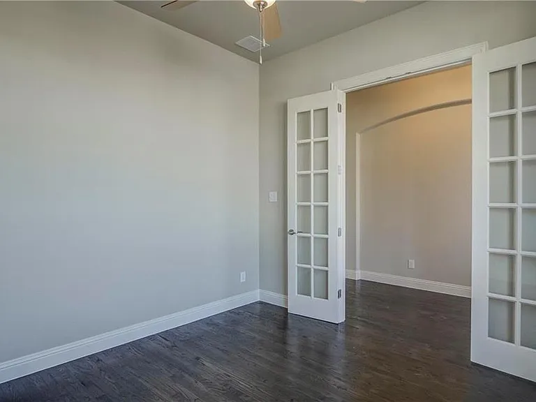 7592 Plowman Ln — Photo 15