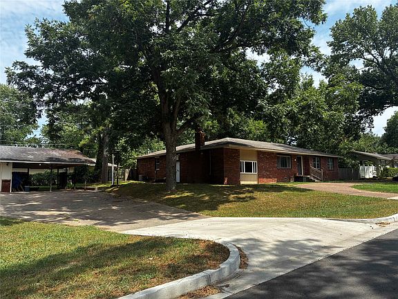 2nd image of 1913 White Ave