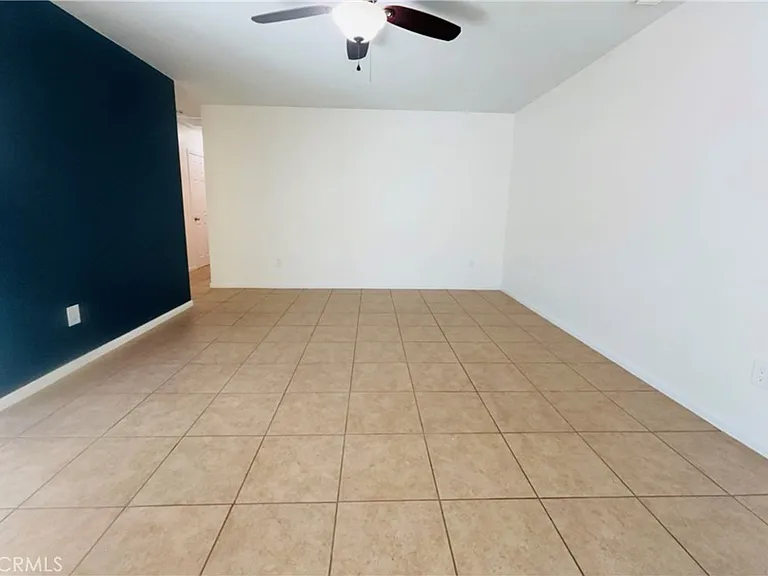 4723 Jackson St — Photo 4
